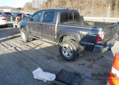 2015 Toyota Tacoma Double Cab/Trd Pro z USA, uszkodzony, nr VIN 3TMLU4EN1FM187753